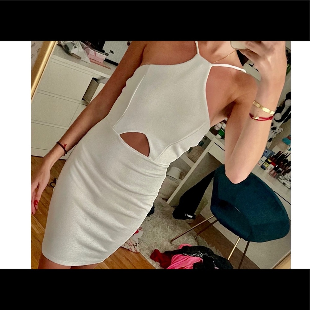 White dress🤍